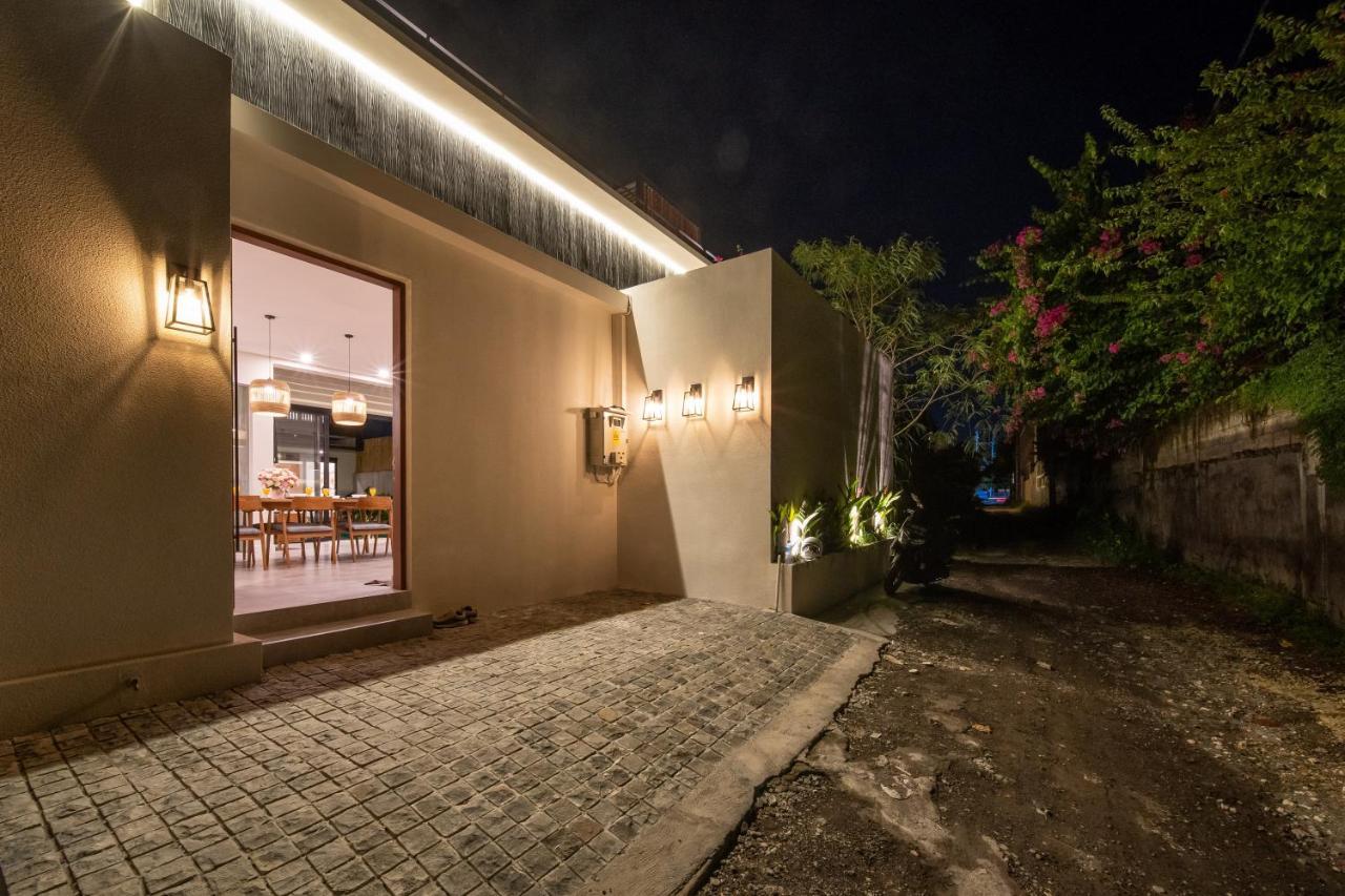 New 4 Bedroom 5 Min Walk To Berawa Beach Enclosed Livng Canggu Exterior foto